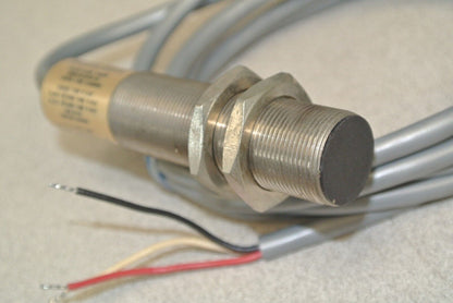ALLEN-BRADLEY 871C-A5A18 CYLINDRICAL INDUCTIVE PROXIMITY SWITCH / 10-30VDC 18mm