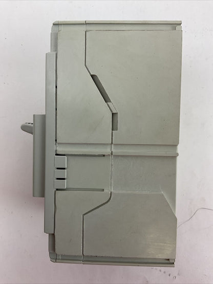 ALLEN BRADLEY 140G-G6C3-C30 CIRCUIT BREAKER 3POLE 480VAC 600Y/347VAC 30A