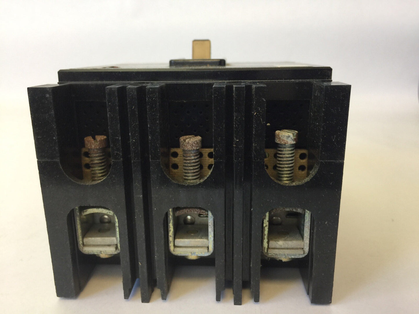 WESTINGHOUSE FB3022SML CIRCUIT BREAKER 3AMP 600VAC 3POLE 4998D89G21