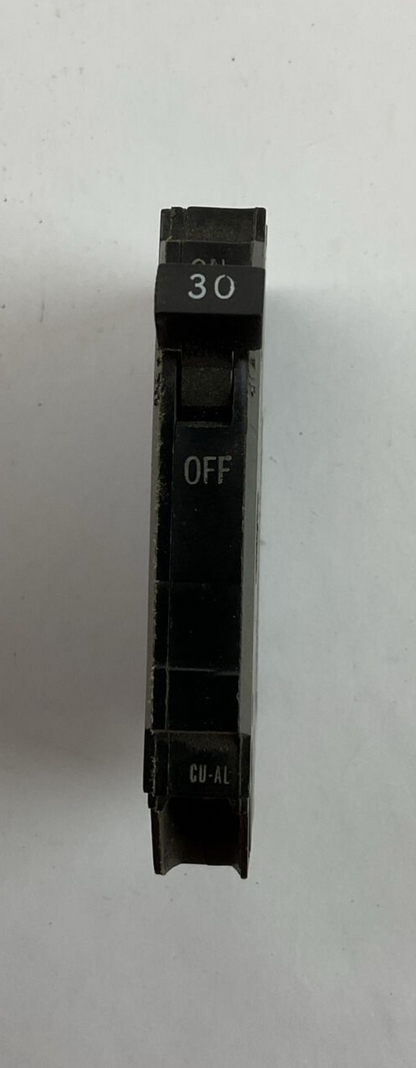 GE TQP130 30AMP 120/240VAC 1POLE CIRCUIT BREAKER (LOT OF 3)