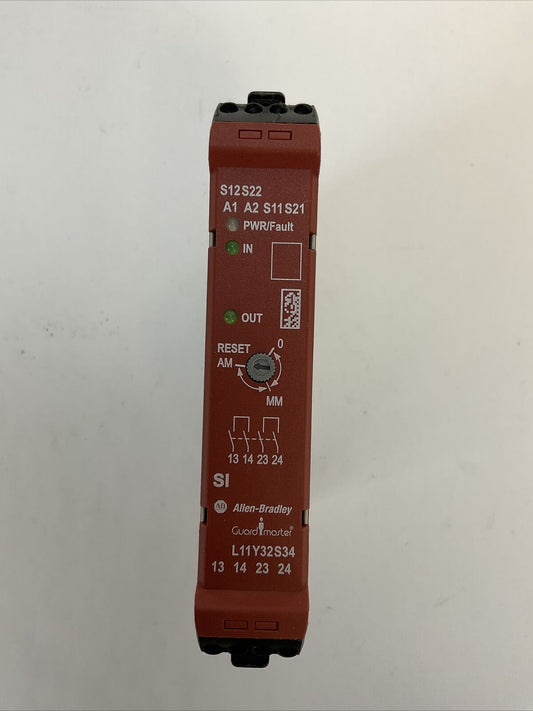 ALLEN BRADLEY 440R-S12R2 GSR SI SAFETY RELAY SER A OUTPUT AC15 250V 1.5A