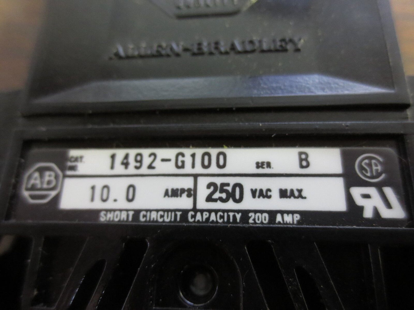 ALLEN-BRADLEY 1492-G100 Ser. B - SINGLE POLE CIRCUIT BREAKER - 10A - NEW SURPLUS