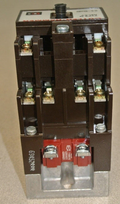 CUTLER-HAMMER D26MR60A / TYPE M RELAY / 600V / 120V COIL / 6 N.O.-0 N.C.