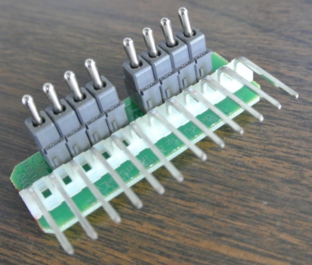 SIEMENS 6ES7 274-1XF00-0XA0 - 8 x 24VDC INPUT SIMULATOR for CPU 212  NEW SURPLUS