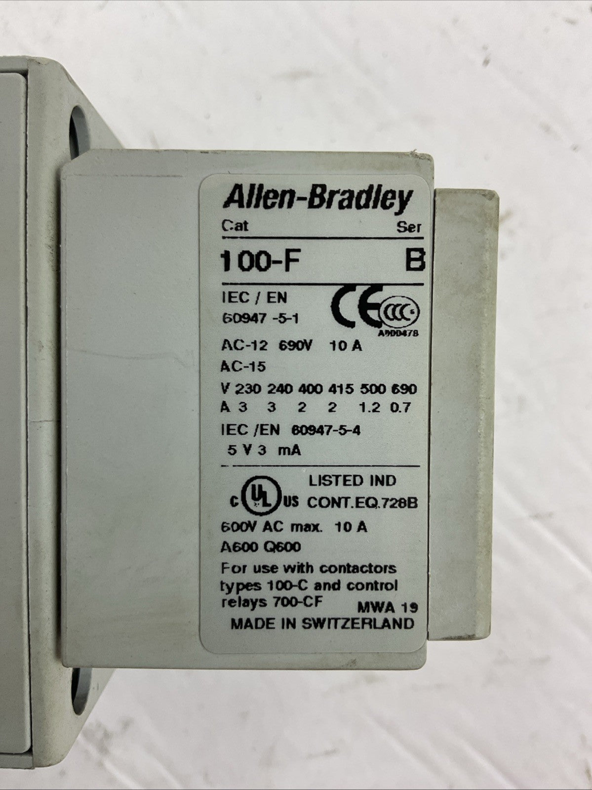 ALLEN BRADLEY 100-C37*00 SER C CONTACTOR 600VAC 60A COIL 120V 100-F 100-FSV136