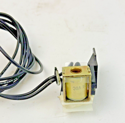 GE - TQDST8 MOD. 2 - SHUNT TRIP - 24 VDC - NEW