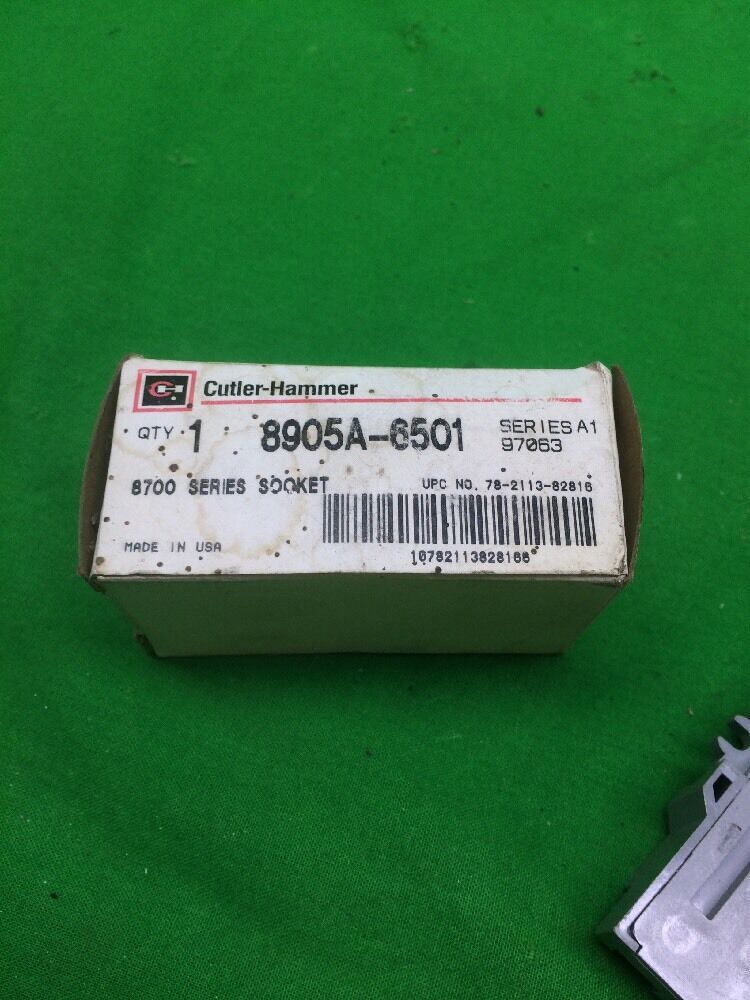 CUTLER-HAMMER 8905A-6501 RELAY SOCKET 8700 SERIES