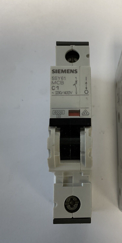 SIEMENS 5SY61 MCB CIRCUIT BREAKERS C1(1) C2(1) C4(1) C6(2) 230/400VA***LOTOF5***