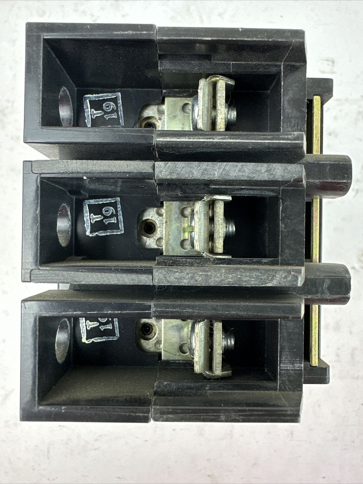 WESTINGHOUSE GC3015 CIRCUIT BREAKER 3POLE 15AMP 240VAC 125/250VDC