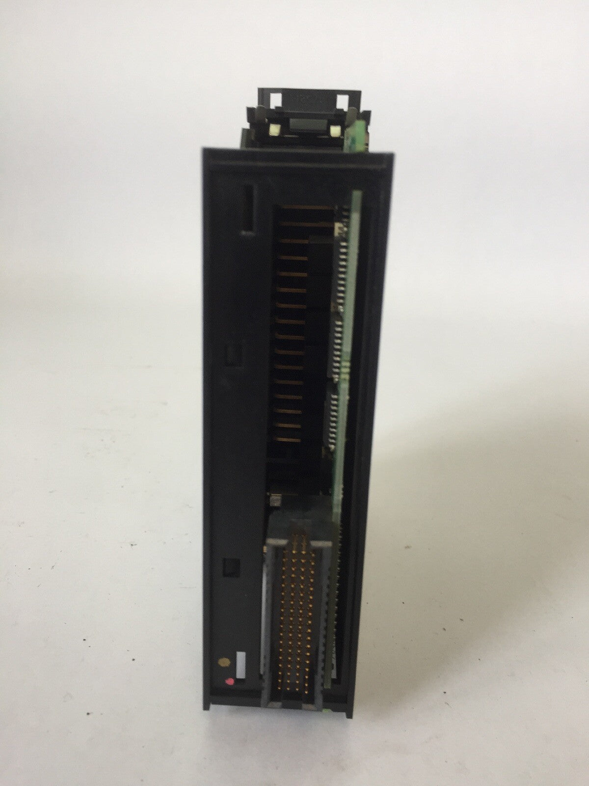 ALLEN BRADLEY 1756-0B32 DC OUTPUT SER A  REV K01 DC OUT 32PT 24VDC