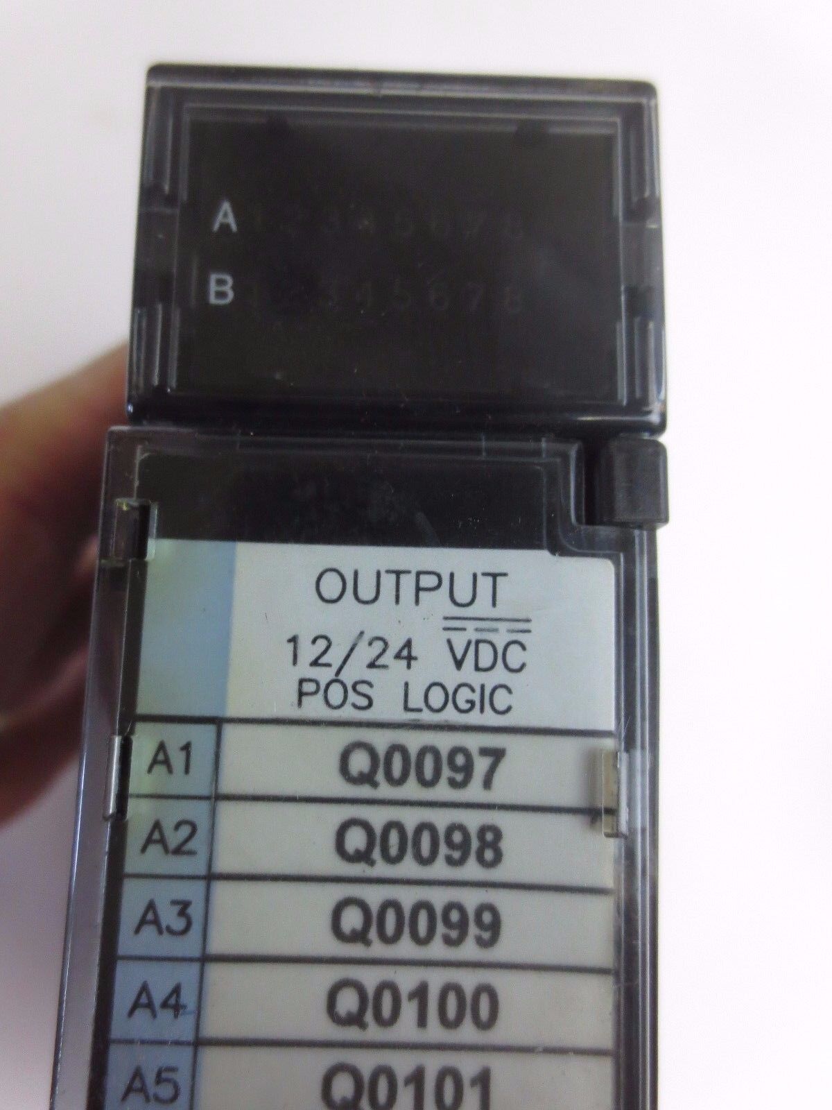 GE FANUC IC693MDL740H - OUTPUT MODULE - 12/24VDC, 0.5A, 16PT, POS