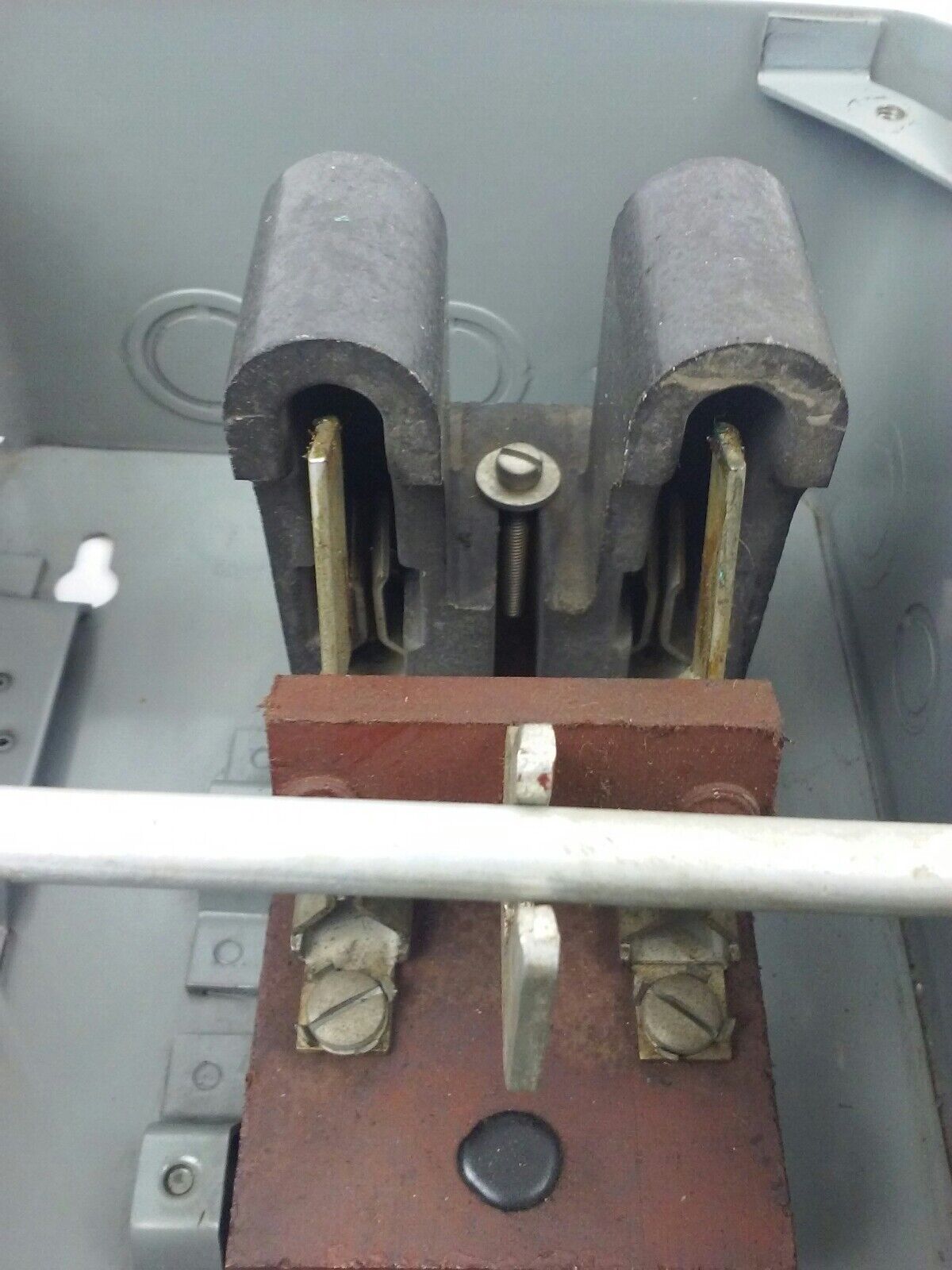 WESTINGHOUSE, AHU-221, SAFETY SWITCH, 2P, 30A, 240VAC/ 250VDC, TYPE A, AHU, NEW