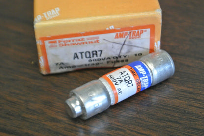 LOT of 2 / GOULD-SHAWMUT ATQR7 AMP-TRAP® FUSE / 7A / 600V / NEW SURPLUS / ATQR-7