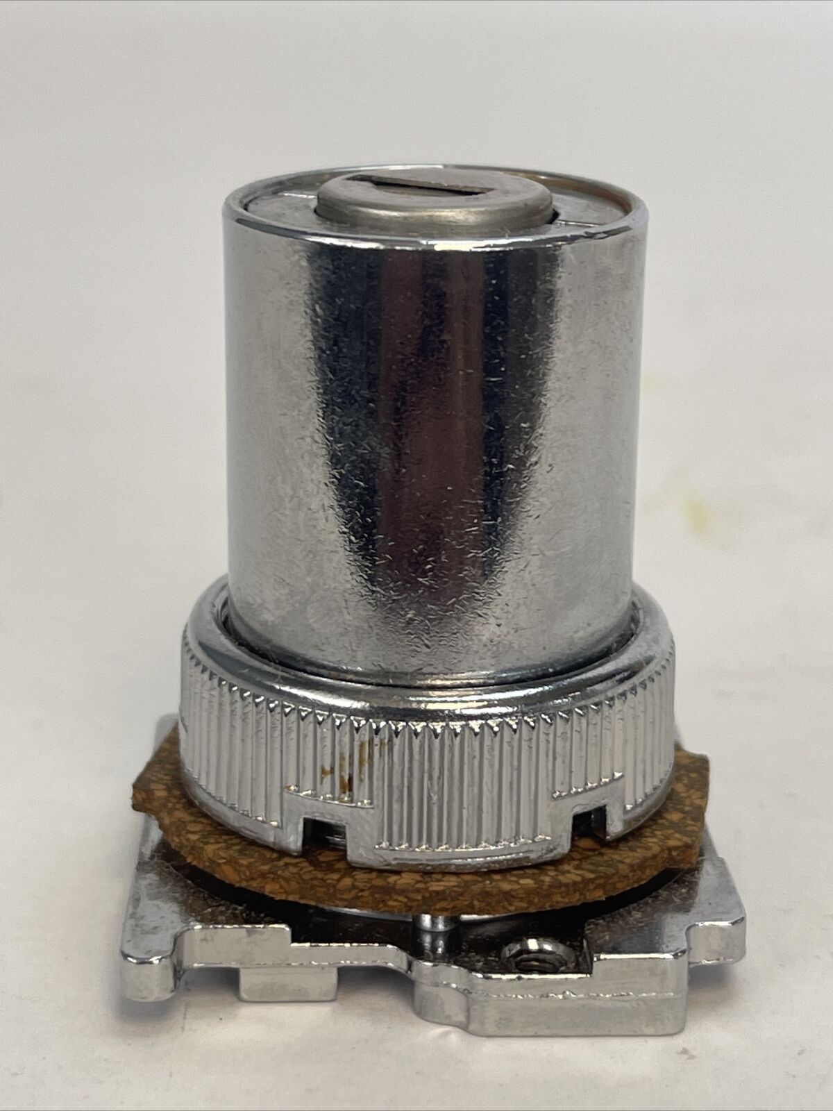 CUTLER HAMMER 10250T15222 SELECTOR KEY SWITCH 3 POSITION