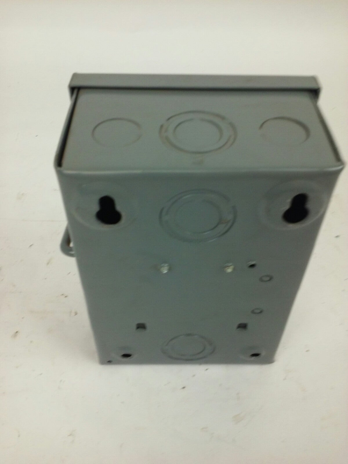 CHALLENGER GD221NF, 30A, 240V, 3 MAX H.P., TYPE 1 INDOOR, SAFETY SWITCH, NEW
