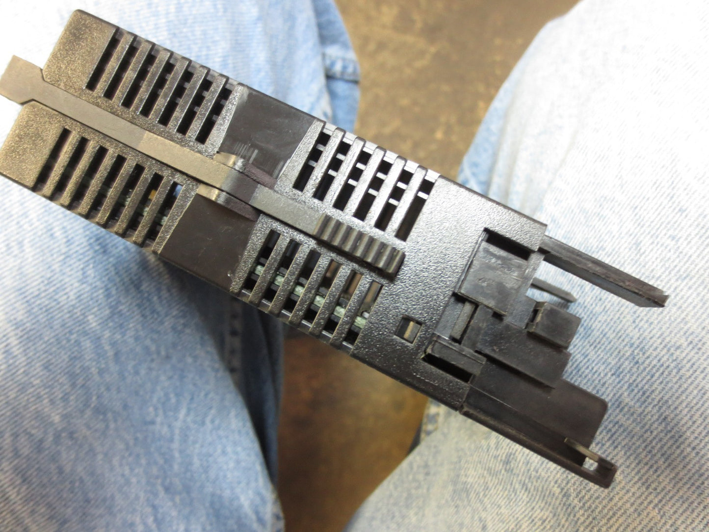 GE FANUC IC693MDL645F INPUT MODULE 24VDC 16PT POS/NEG LOGIC 7.5mA/Pt. - NO COVER