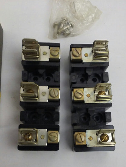 A-B ALLEN BRADLEY 1491-N126 30 AMP 3 POLE 600 volt FUSE BLOCK