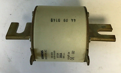 SIEMENS 3NC8 425-3C SITOR FUSE 200A 690VAC VDE 0636 IEC/EN 60269