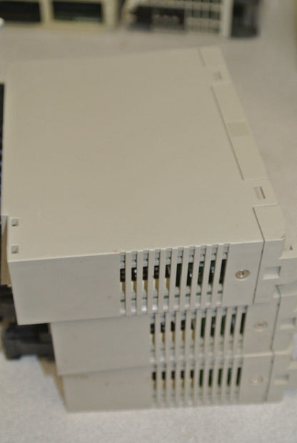 LOT of 3 / OMRON C200H-OD21A OUTPUT UNIT / 24VDC, 1.0A/POINT / FOR PARTS