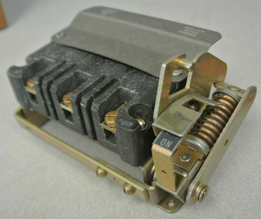 ALLEN-BRADLEY X-68867 SIZE 2 DISCONNECT SWITCH / NEW SURPLUS