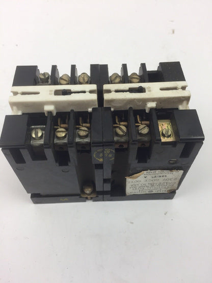 GE CR122A04303AA RELAY 300 VAC 10 AMP MAX 230V 60CY COIL