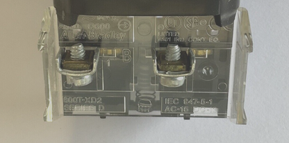 ALLEN BRADLEY 800T-B PUSHBUTTON RED SER.T W/800T-XD2