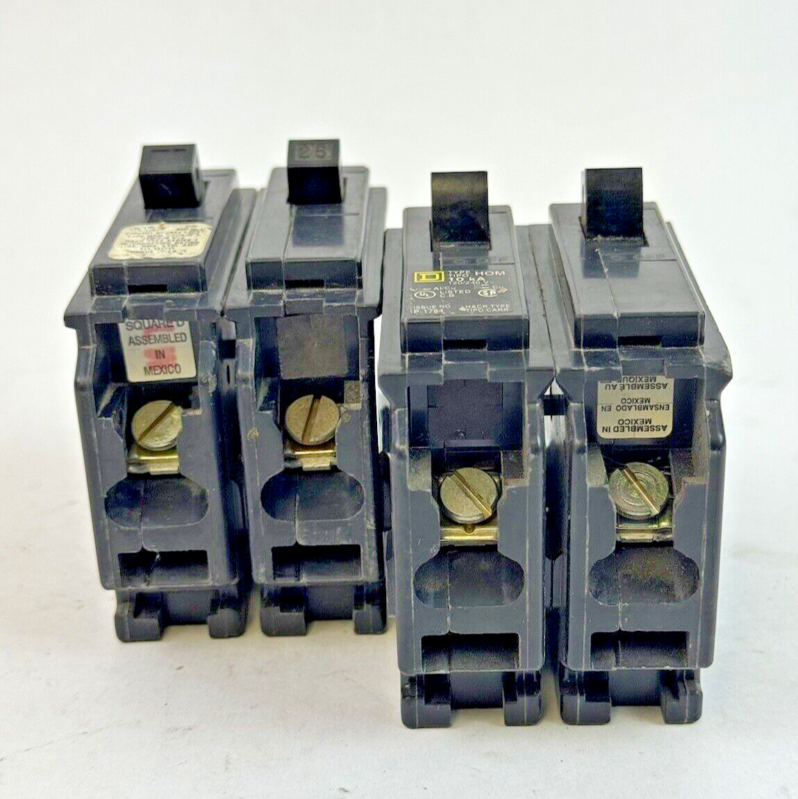 SQUARE D **LOT OF 2** HOM225 - CIRCUIT BREAKERS - 2 POLE/ 25 A/ 240 VAC