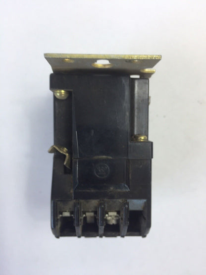 WESTINGHOUSE BF12F INDUSTRIAL CONTROL RELAY 300V 10A COIL 120V 60CY 110V 50CY
