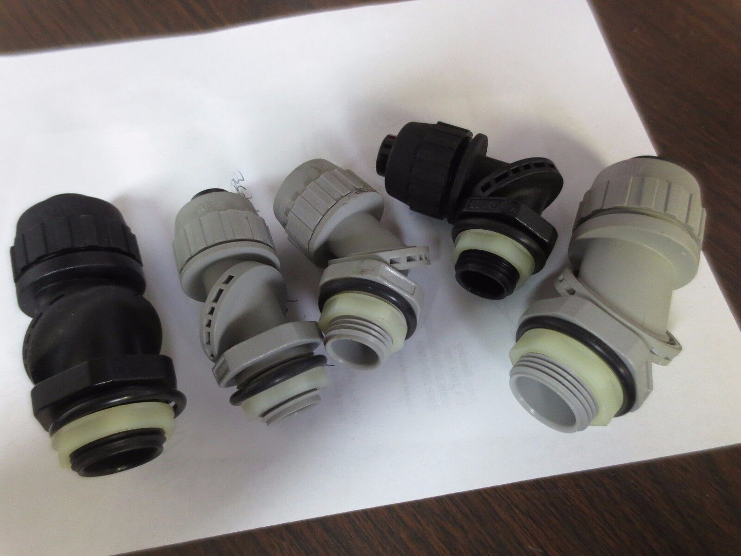 HUBBELL FLEX-TUBE CONNECTORS , VARIOUS SIZES, LOT of 5