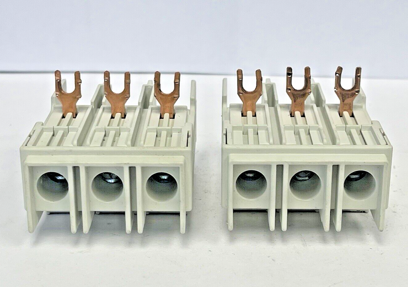 SIEMENS *LOT OF 2*- 3RV1928-1H - TERMINAL BLOCK - TYPE E