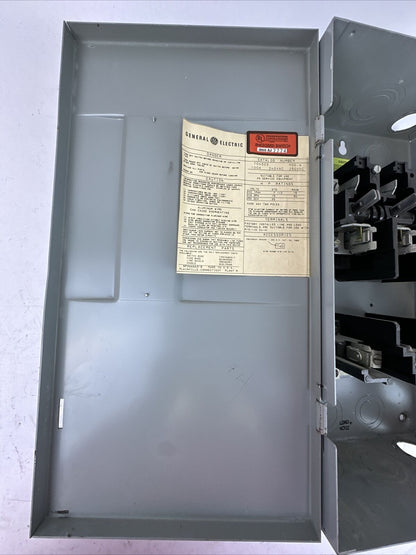 GE TG4323 FUSIBLE SAFETY SWITCH MOD 6 100A 240VAC 3PH 30HP 250VDC 20HP 3P TYPE 1