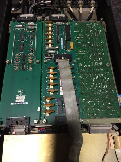 ALLEN BRADLEY 1392-B100-RK-MC-B-D1-F2-F4 AC DRIVE OUTPUT 440VAC 60A 3PH INPUT