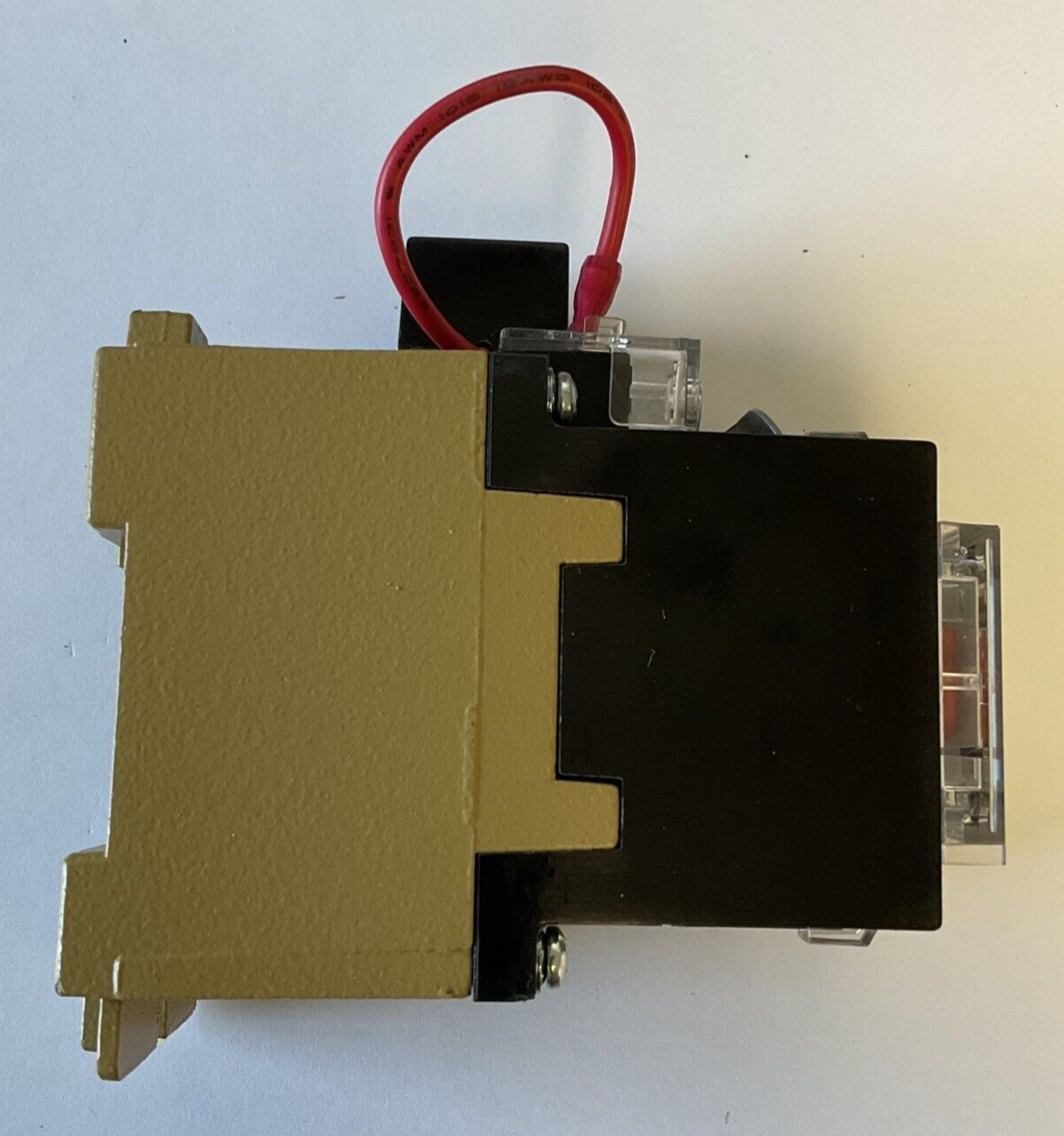 ALLEN BRADLEY 700-P800A1 AC RELAY SER.E 600VAC 10A TYPE P