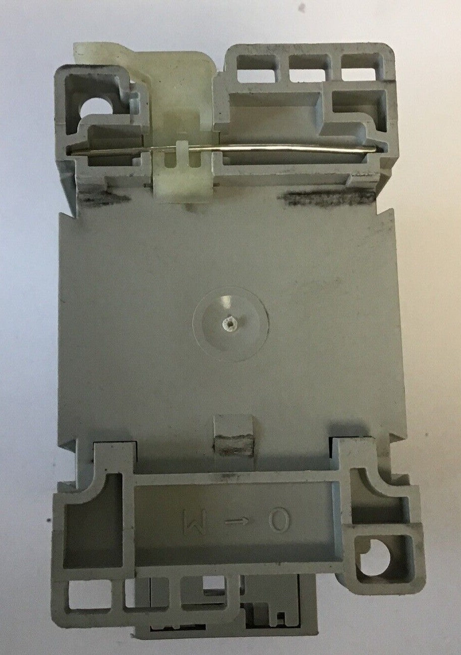 ALLEN BRADLEY 100-C09E*01 CONTACTOR RELAY 600VAC