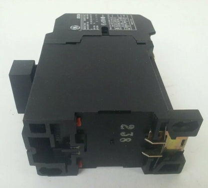 GENERAL ELECTRIC CR7ZA CONTACTOR 600V 25A 3PH 7.5HP 24VDC COIL W/ CR7XS13J