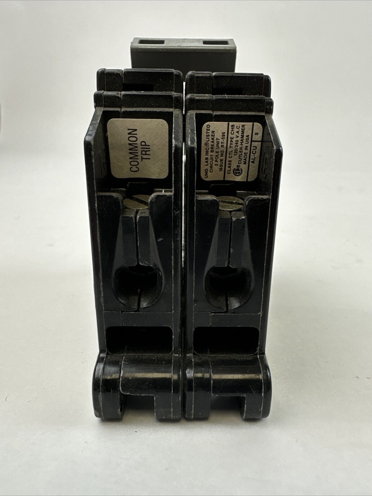 CUTLER HAMMER CHB220 120/240VAC 20AMP 2POLE CLASS CTL TYPE CHB CIRCUIT BREAKER