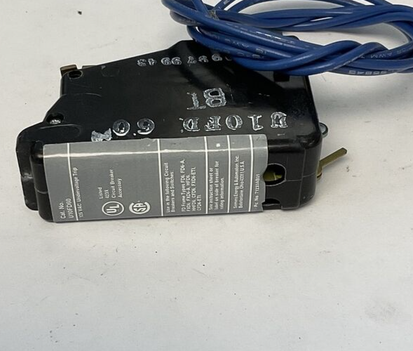 SIEMENS U10FD60 125VAC UNDERVOLTAGE TRIP