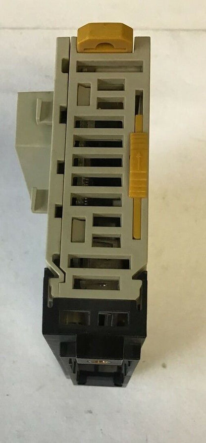 OMRON CJ1W-IC101 I/O CONTROL UNIT