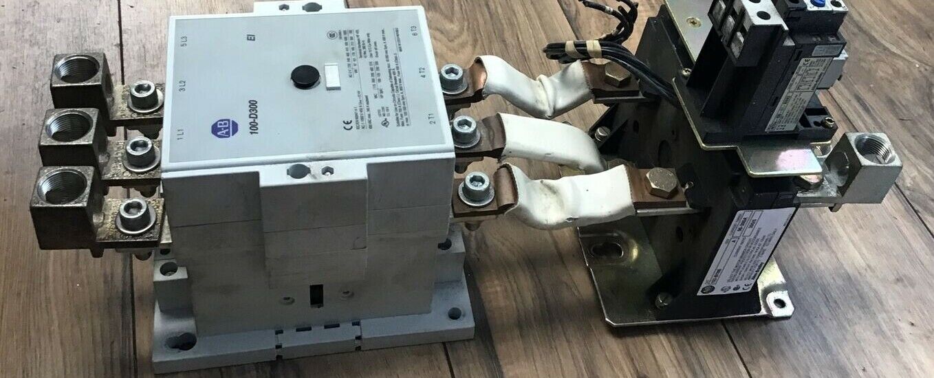 ALLEN BRADLEY 100-D300 STARTER 193-B1N6 40794-150-91-NNM3 130V 50/60HZ