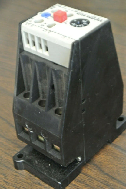 SIEMENS-ALLIS OLR0560 OVERLOAD RELAY 3.5-5.6 AMP