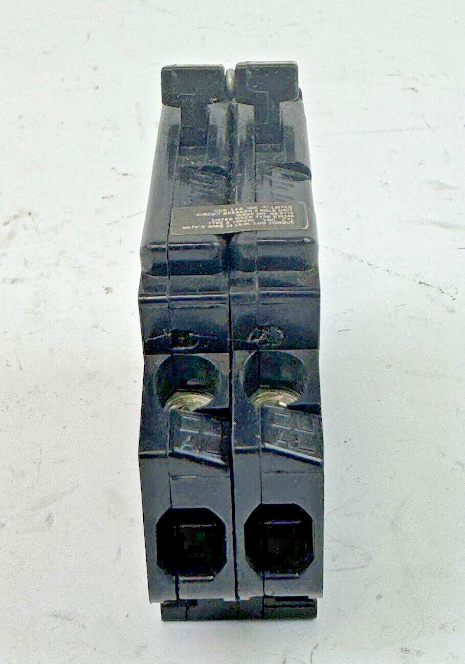 CHALLENGER *BOX OF 7* - A220K - COM. TRIP CIRCUIT BREAKERS -2 POLE/20 A/240 VAC