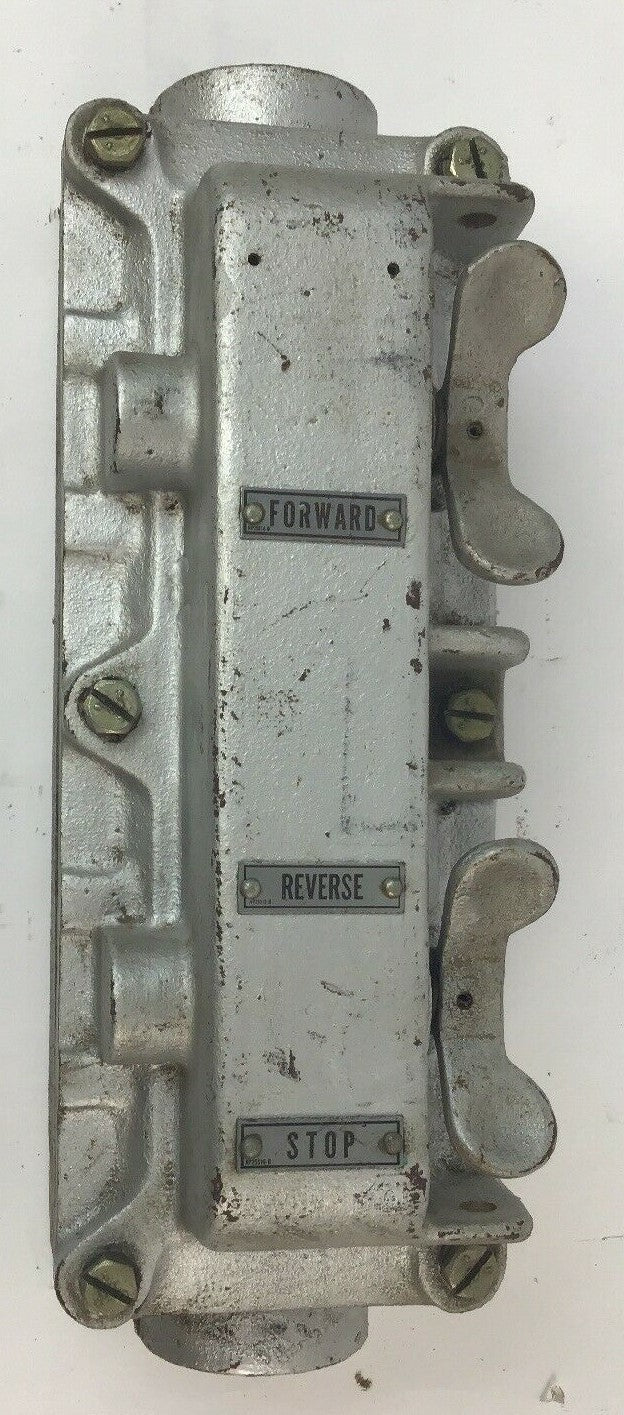 WESTINGHOUSE TYPE HDW PUSHBUTTON STATION 35 E 3110  600VOLTS