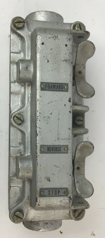 WESTINGHOUSE TYPE HDW PUSHBUTTON STATION 35 E 3110  600VOLTS