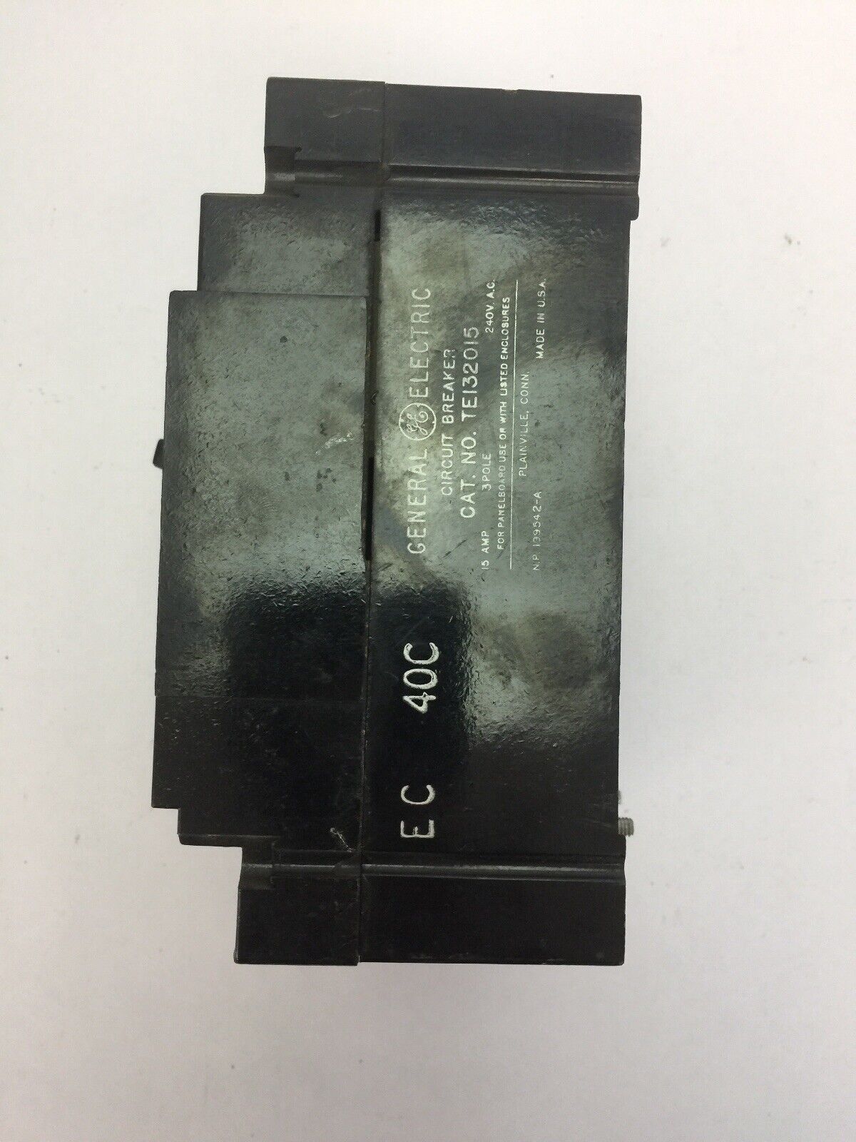 GE TE132015 CIRCUIT BREAKER 15A 240VAC 3 POLE