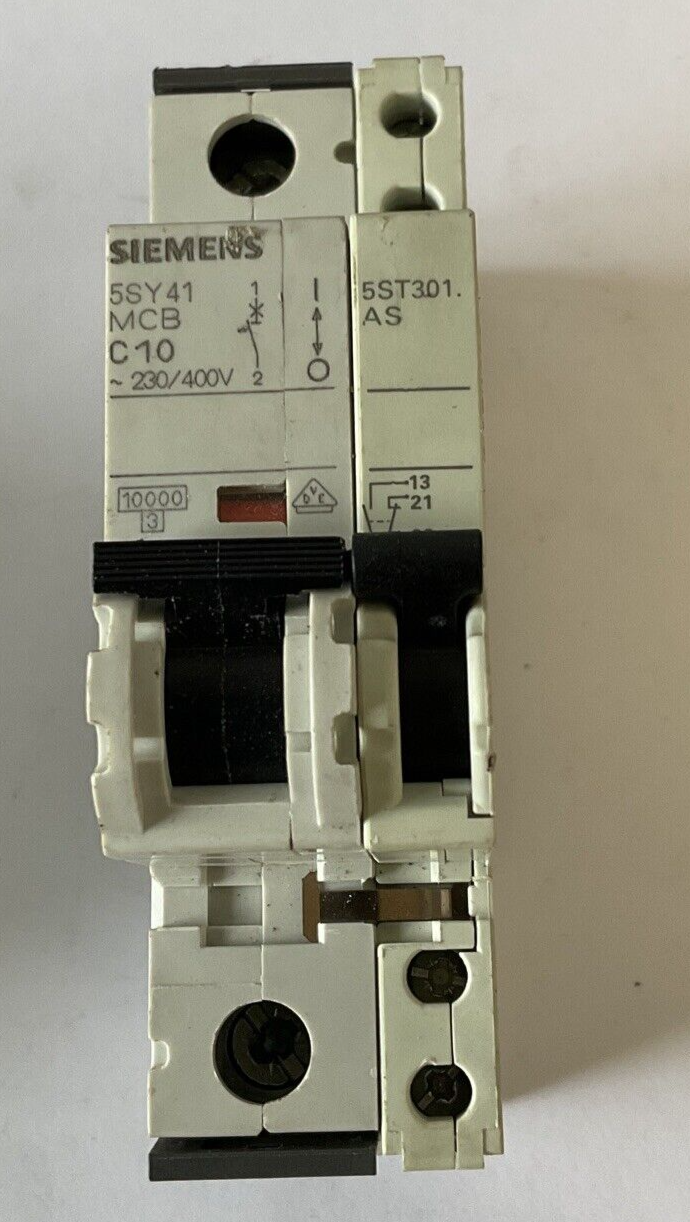 SIEMENS 5SY41 MCB C10 CIRCUIT BREAKER 230/400V W/5ST3010 CIRCUIT SWITCH *LOTOF2*
