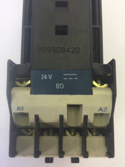 TELEMECANIQUE CA3 DN 40 CONTACTOR 600VAC 10A COIL 24VDC