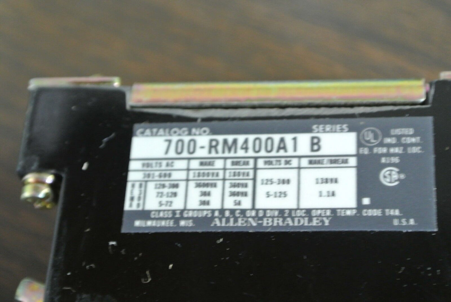 ALLEN-BRADLEY 700-RM400A1 INDUSTRIAL CONTROL RELAY / MAGNETIC LATCHING RELAY NEW