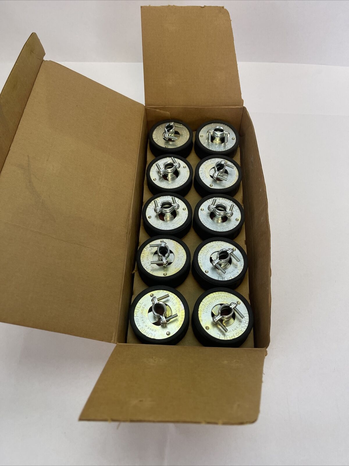 HUBBELL 9968-G CONNECTOR BODIES 4WIRE GROUNDED W/ CORD GRIP 600VAC (BOX OF 10)