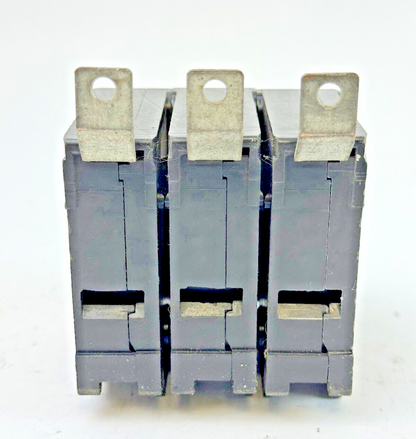 SIEMENS - B330H - BOLT-ON CIRCUIT BREAKER - 3 POLE/30A/240 VAC