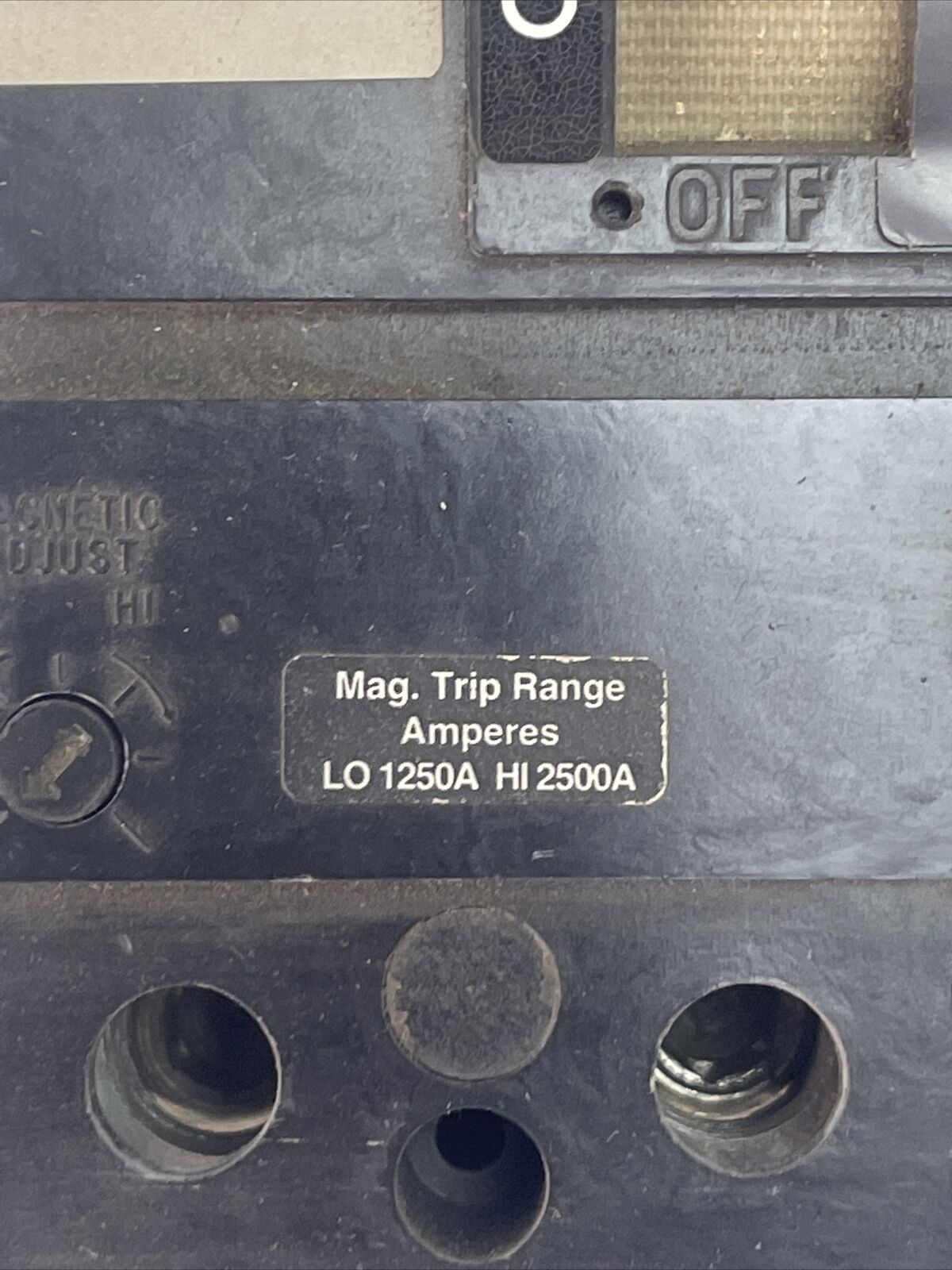 SQUARE D SKCL3250 THERMAL-MAGNETIC CIRCUIT BREAKER 250A 480VAC 3POLE SERIES 2